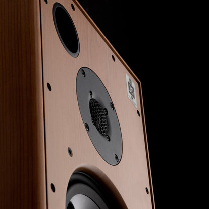 Harbeth Monitor 30.2 XD – The compact reference loudspeaker for critical listeners, pair